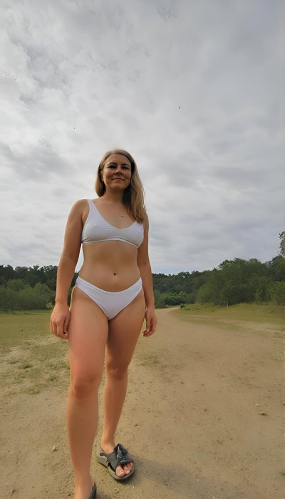 gemini-2.5-flash-image-preview_Keep_the_photo_exactly_as_it_is_same_person_pose_proportions_background_and_lighting._Only_chan-0 (1)-fotor-2025091994414